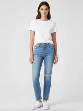 Hudson Jeans Women's Straight Leg "Blair" Light Blue Size 28 Cotton Stretch